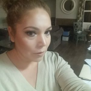 Meet your Posher, Alvarez